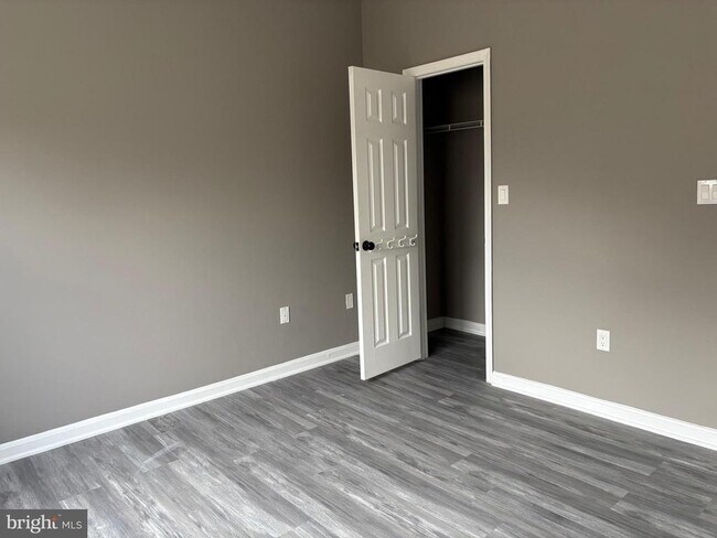 Building Photo - 7416 Hindon Cir