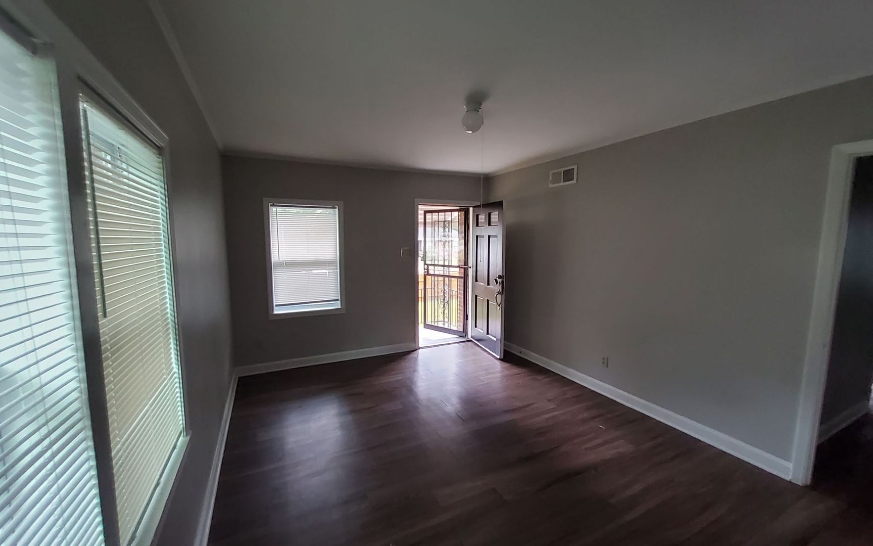 Building Photo - 3686 Philsdale Ave