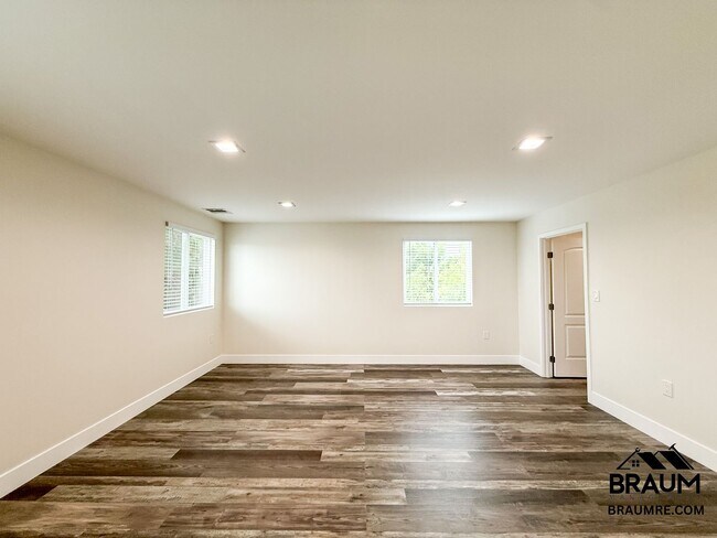 Building Photo - 1622-1624 S. CARMELINA