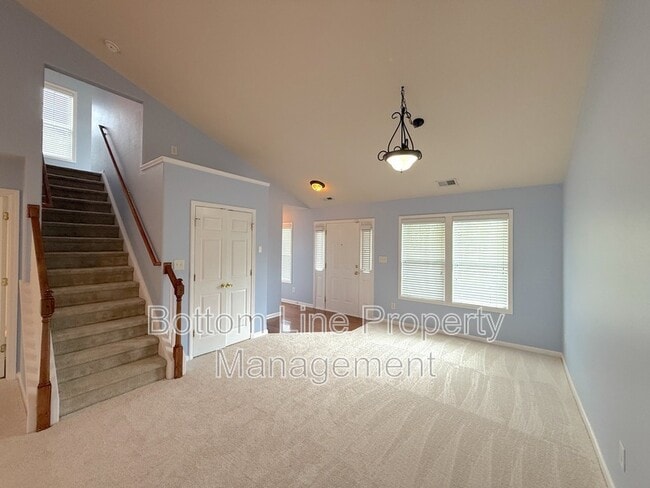 Building Photo - 3131 Ocalle Ln