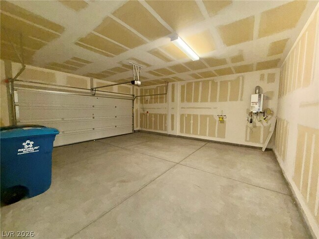 Building Photo - 728 Wild Highlands Ln
