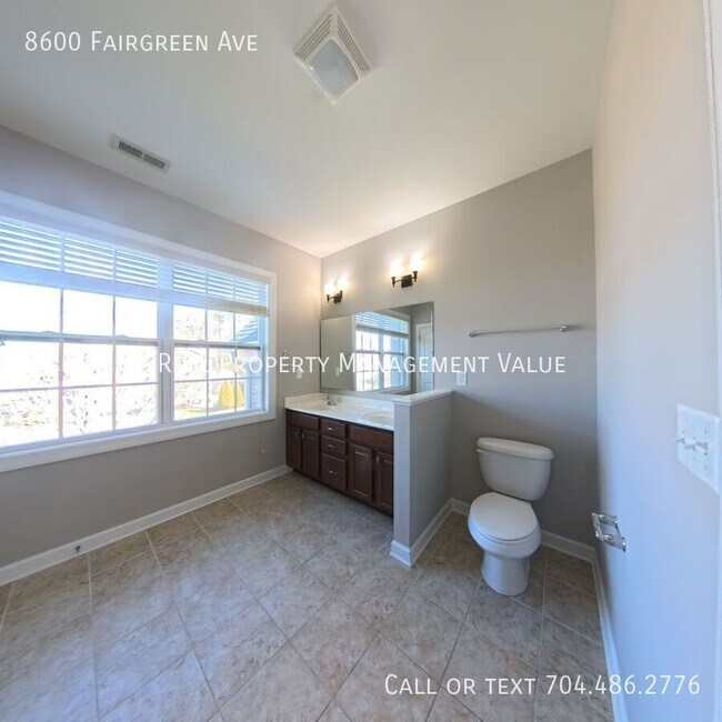 Building Photo - 8600 Fairgreen Avenue