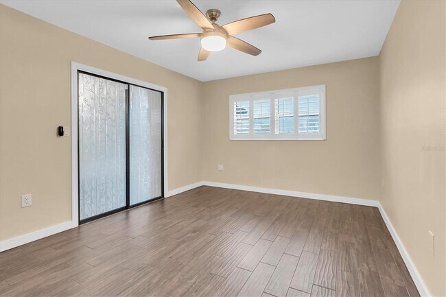 Building Photo - 3203 Charter Club Dr