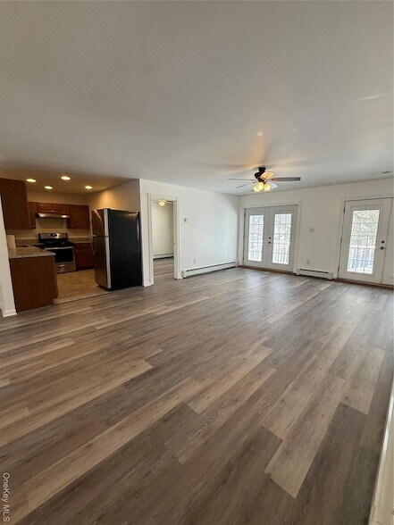 Building Photo - 24 St James Pl