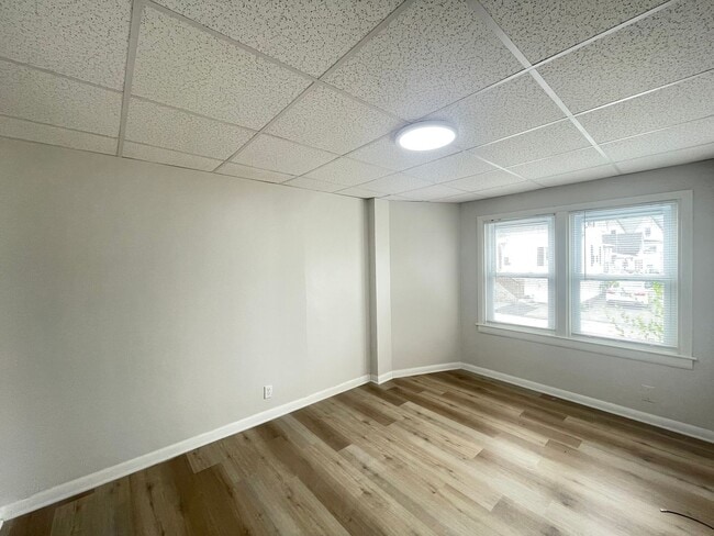 Building Photo - 45 Ashland St