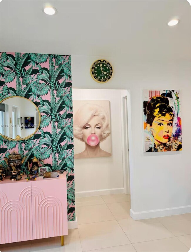 Building Photo - 9240 Byron Ave