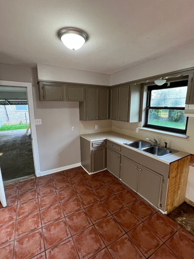 Building Photo - Coming Soon! Southern Hills!