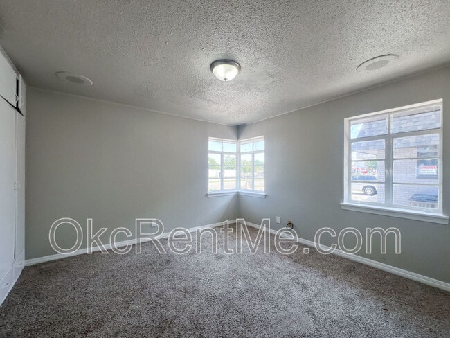 Building Photo - 4224 NW 23rd St
