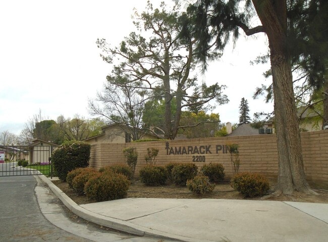 Building Photo - GATED COMMUNITY !!! MOVE IN SPECIAL!! $299...