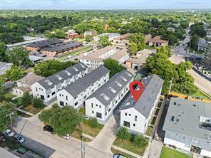 Building Photo - 5016 Bryan St