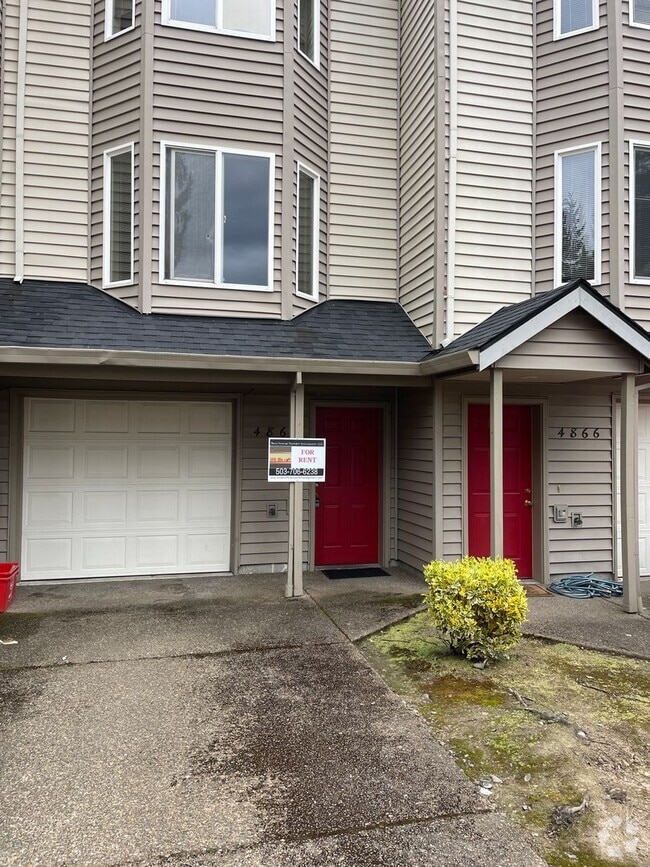 Building Photo - WMH150th03