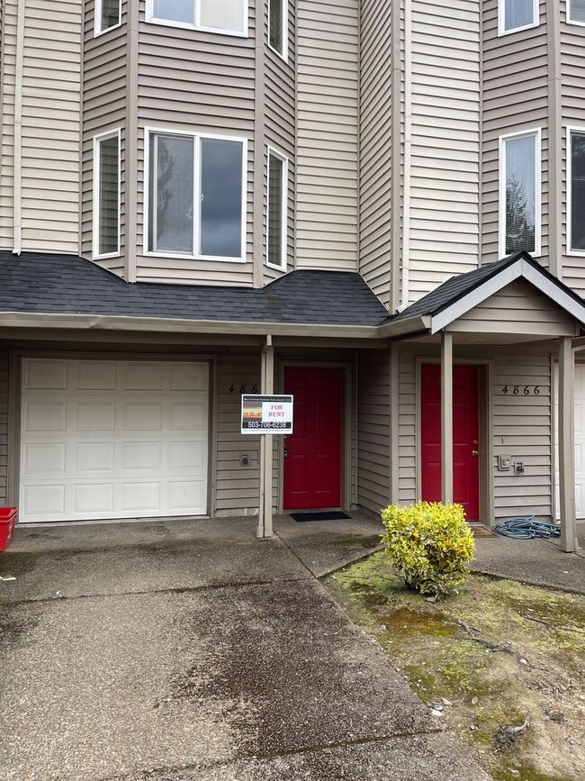 Building Photo - WMH150th03