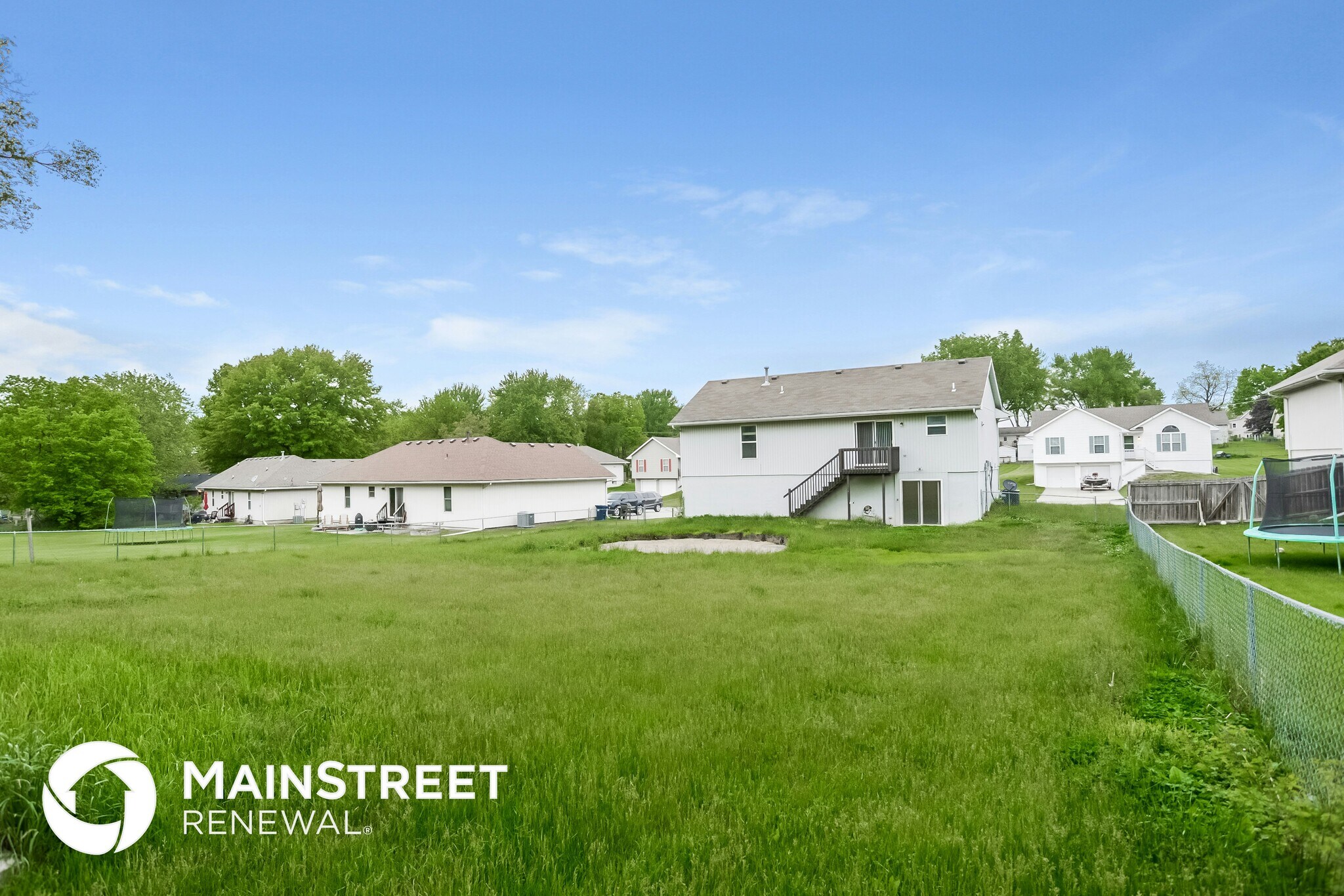 Building Photo - 1709 Briarwood Ln