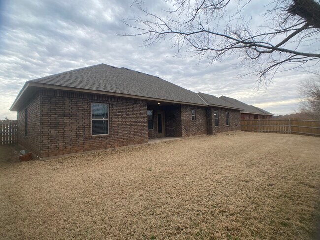 Building Photo - 3 Misty Morning Ln