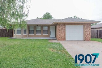 Building Photo - SPECIAL OFFER! Move In Now & Get 50% Off Y...