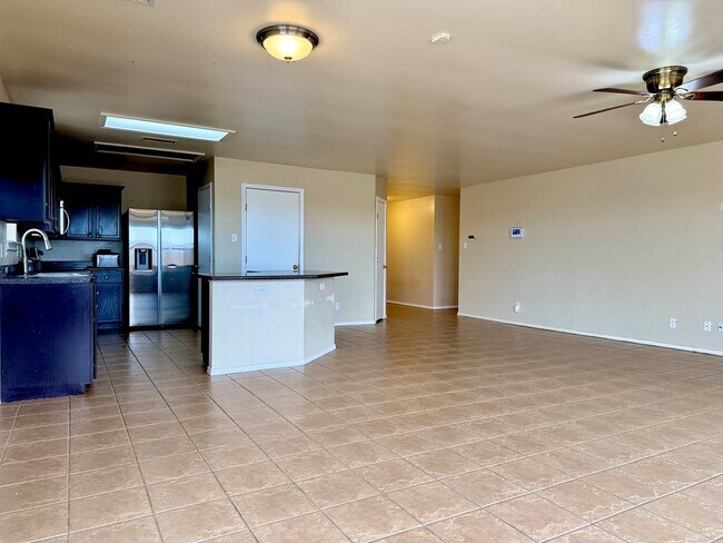 Building Photo - 3941 Esmond Dr