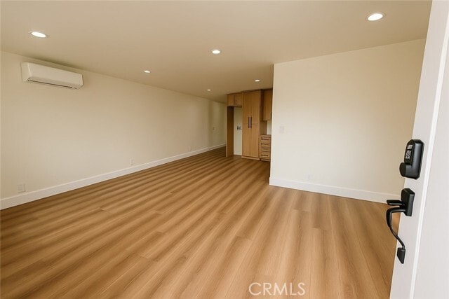 Building Photo - 340 S Ave 56