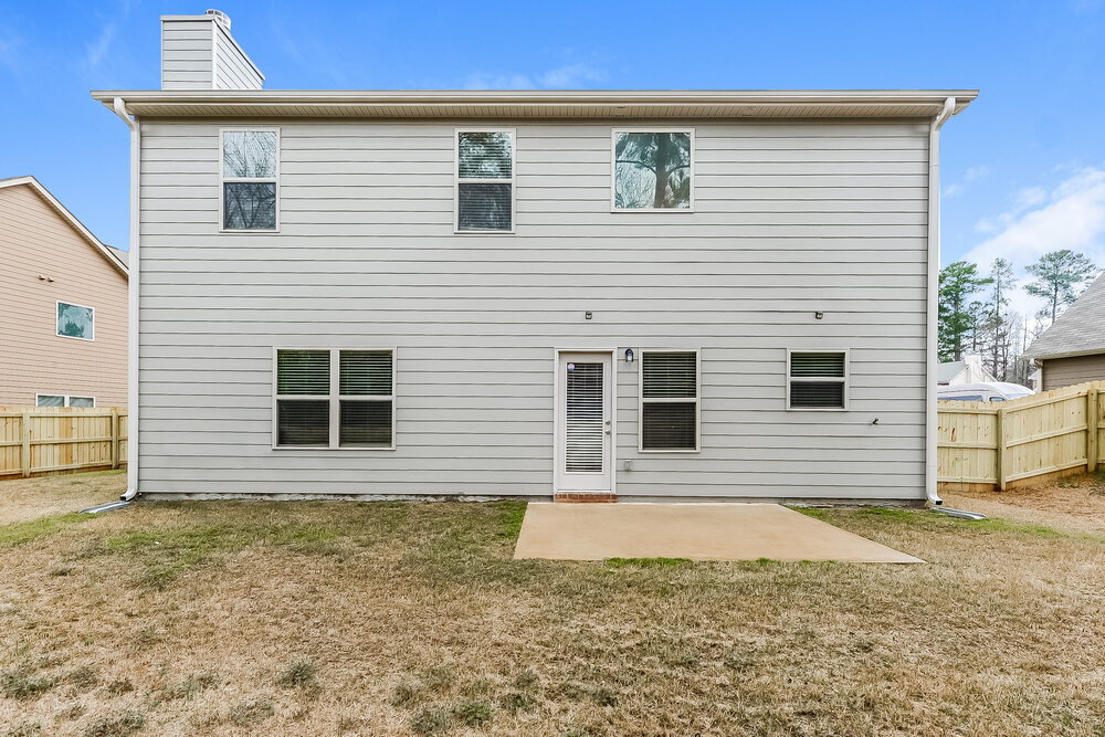 Building Photo - 705 Yukon Way