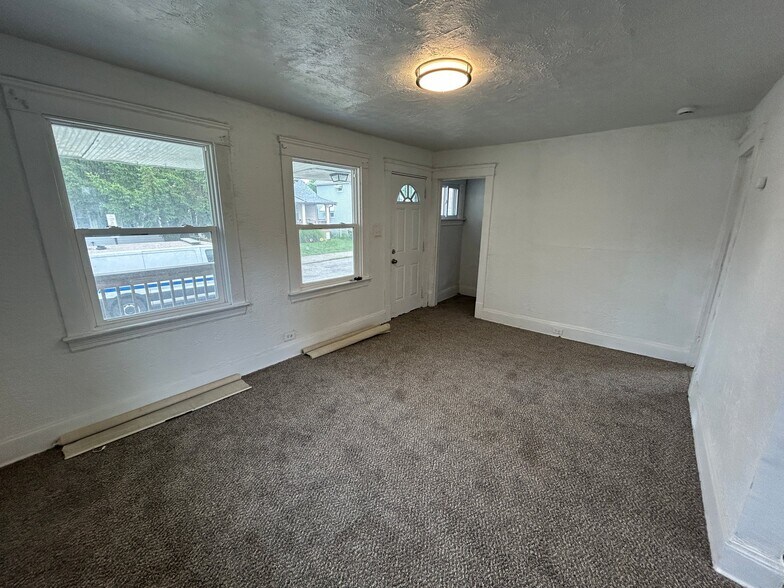 Building Photo - 13602 Horner Ave