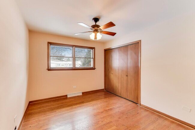 Building Photo - 12111 68th Ct