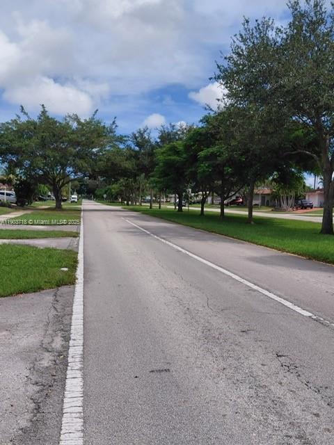 Building Photo - 5115 W Park Rd