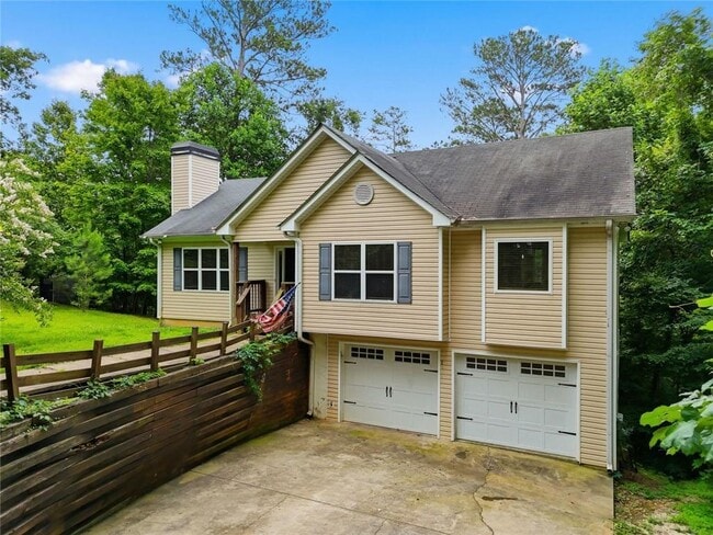 Building Photo - 166 Cove Hill
