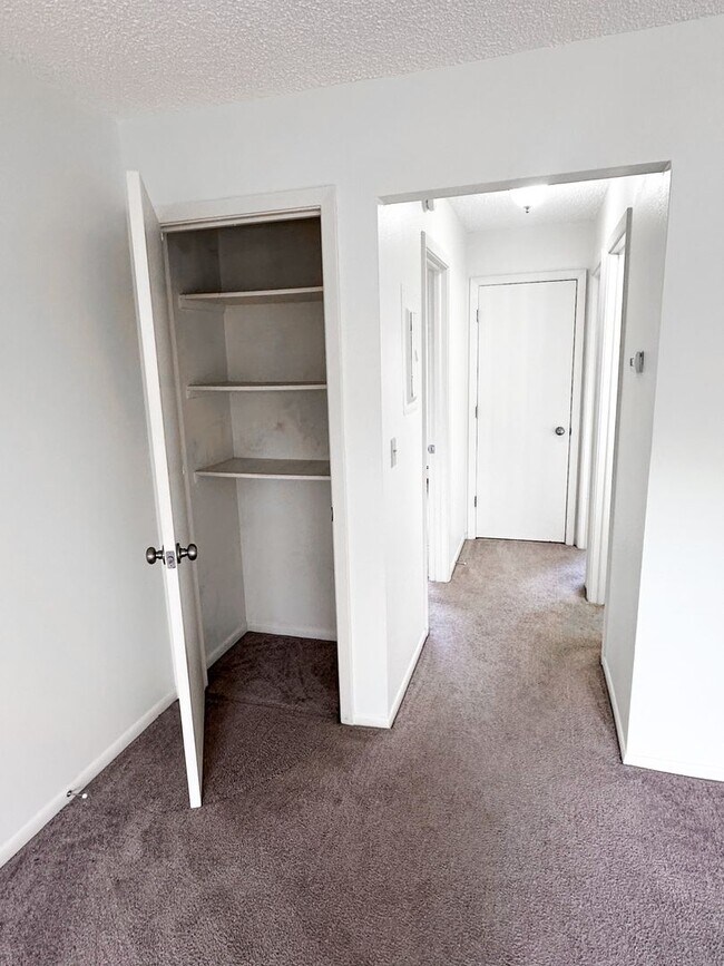 Building Photo - 153