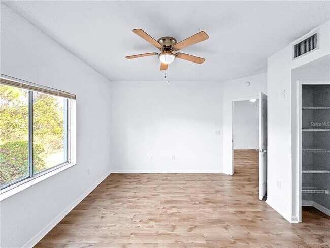 Building Photo - 9510 Newdale Way