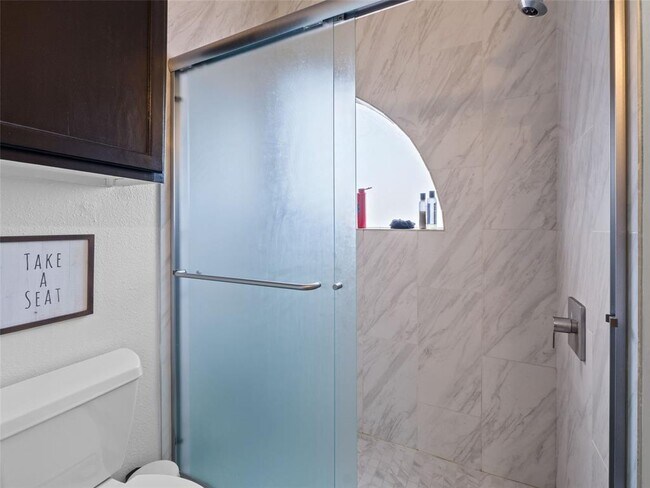 Building Photo - 2801 Rio Grande St