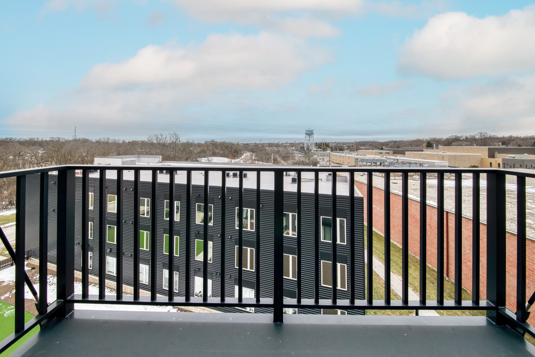 Building Photo - 8041 W Bluemound Rd