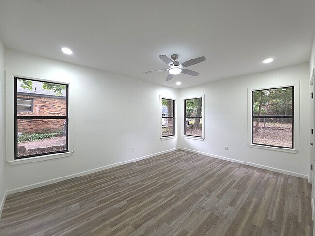 Building Photo - Fully Remodeled Home in the Heart of Tyler...