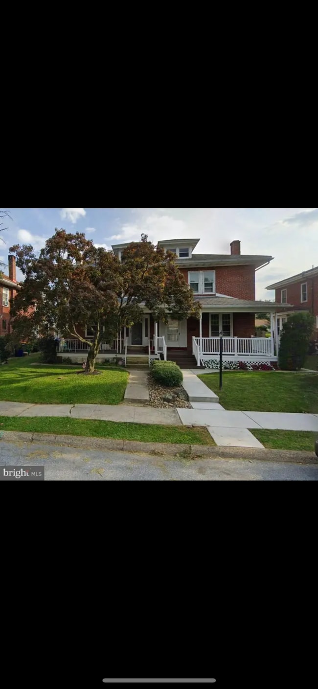 Building Photo - 2542 Cleveland Ave