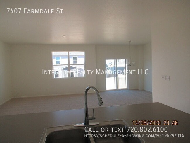 Building Photo - 7407 Farmdale St