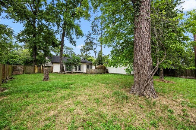 Building Photo - 24402 Pine Canyon Dr