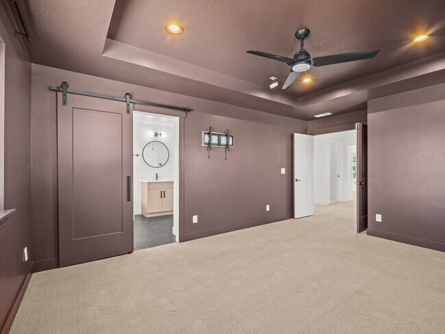 Building Photo - 5 Bed / 3.5 Bath Home in Saratoga Springs – Spacious Living Near Utah Lake