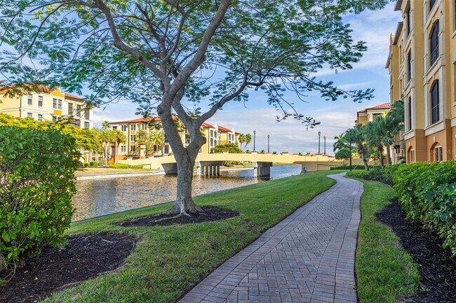 Building Photo - 99 Vivante Blvd