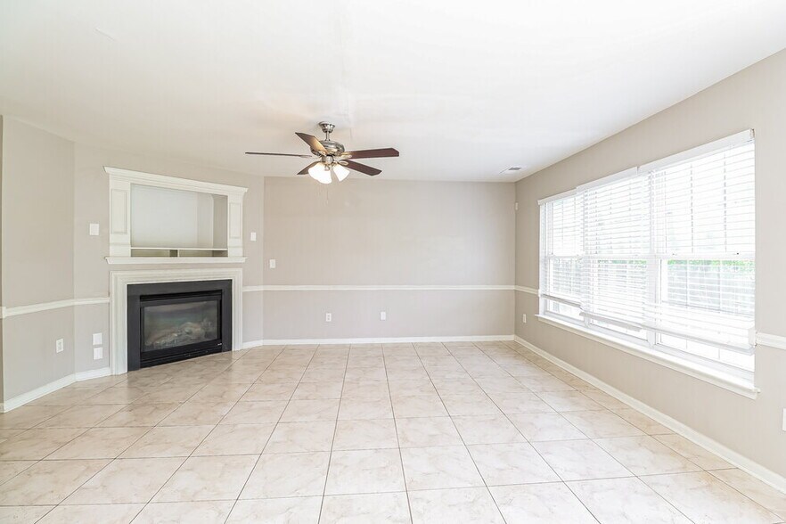 Building Photo - 112 Bluffton Rd