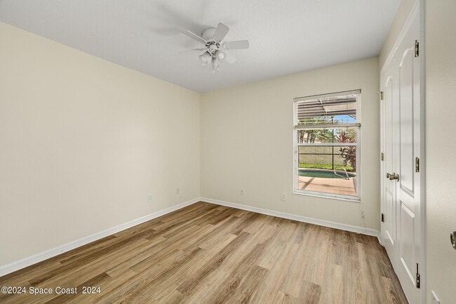 Building Photo - 1216 Foxridge Pl