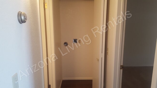 Building Photo - CONDO WITH POOL AND GARAGE