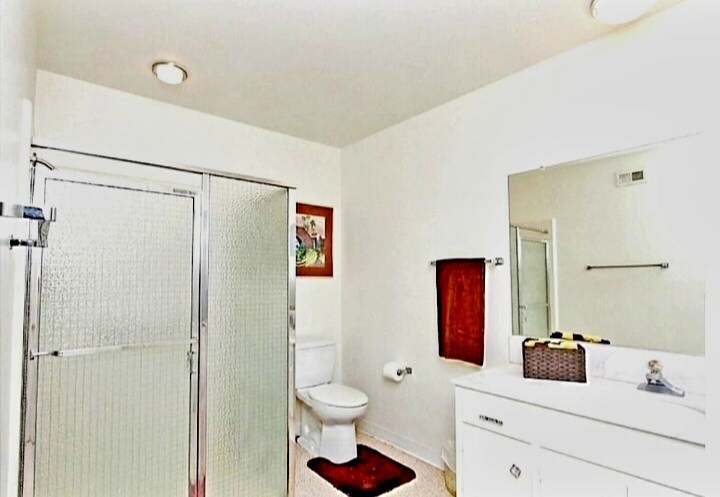 Building Photo - 2220 S Calle Palo Fierro