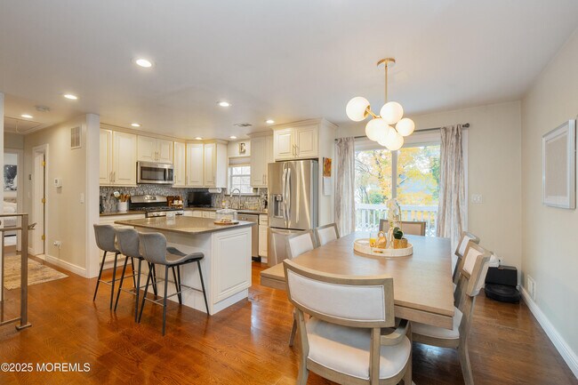 Building Photo - 121 Milton Ave