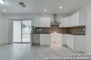 Building Photo - 9958 Panther Bay