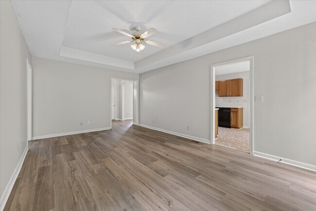 Building Photo - Three Bedroom in Sango!