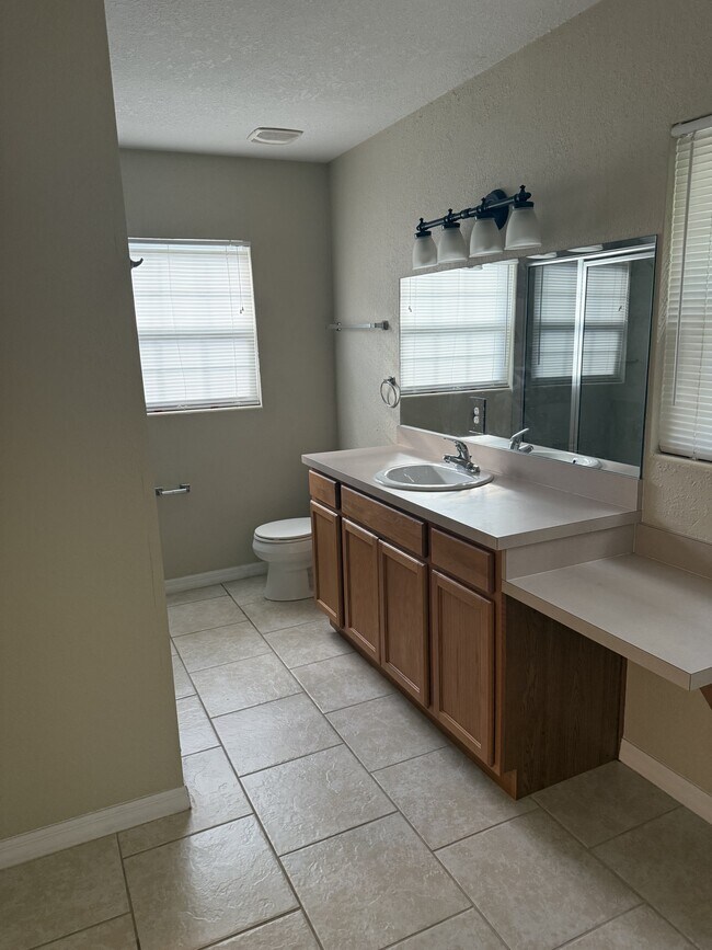 Building Photo - 509 Brightwood Ave