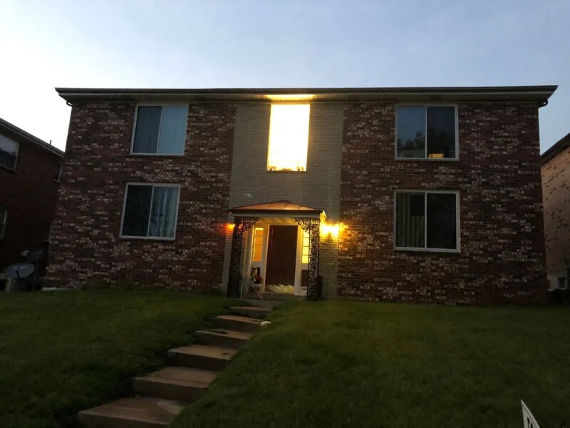 Building Photo - 10065 Puttington Dr