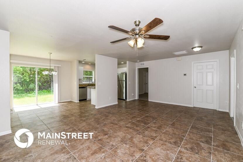 Building Photo - 4502 E 21st St