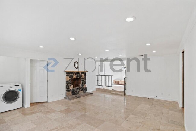 Building Photo - 3207 Forbes Ave