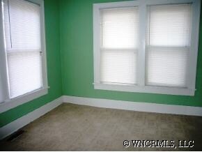 Building Photo - 337 1st Ave West