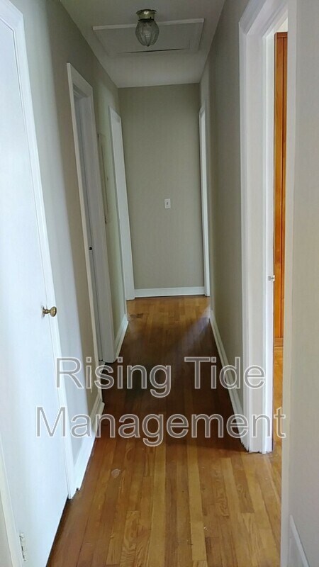 Building Photo - 217 Chickasaw Dr