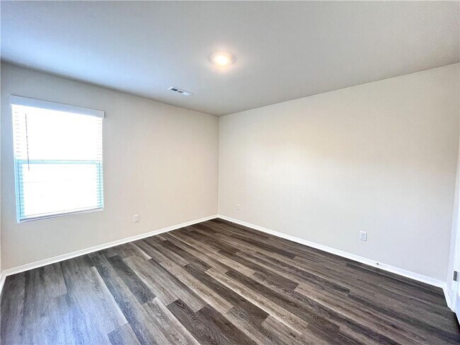 Building Photo - 2721 Elliott St